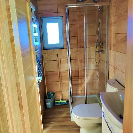 Faron Chalet Rozdziele